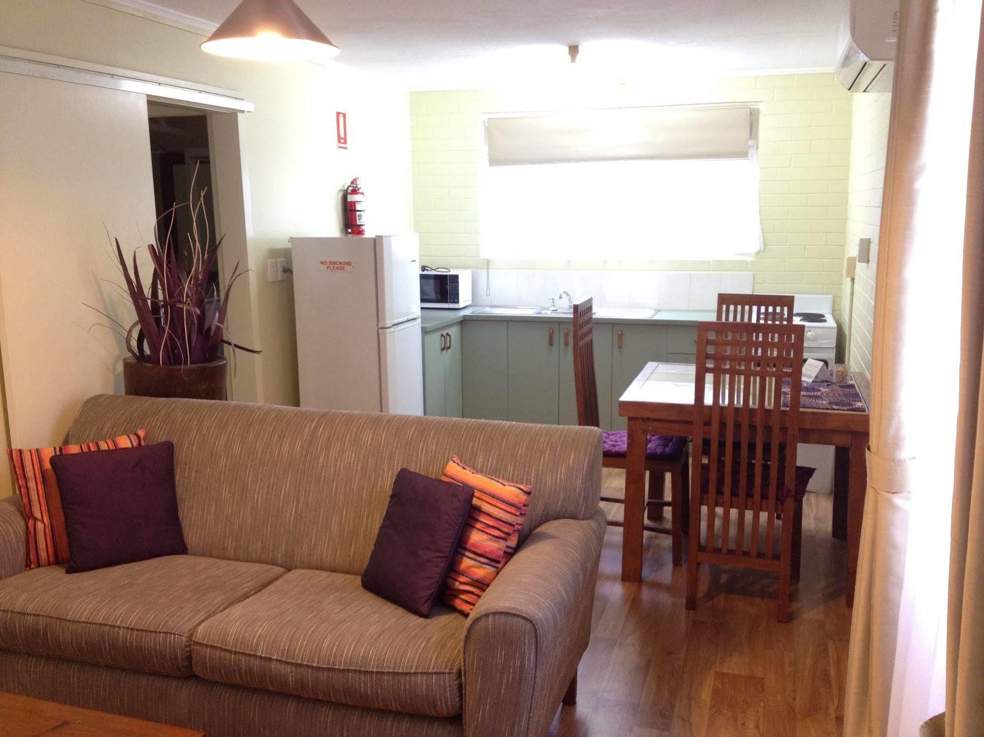 Coconut Palms On The Bay Aparthotel Hervey Bay Luaran gambar