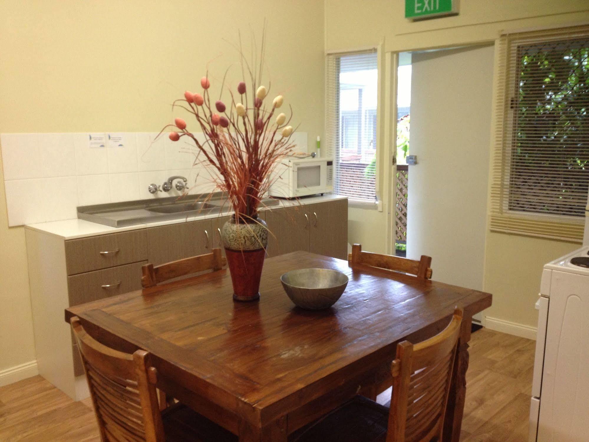 Coconut Palms On The Bay Aparthotel Hervey Bay Luaran gambar